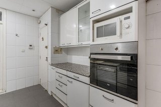 Piso en venta en La Salut en Barcelona