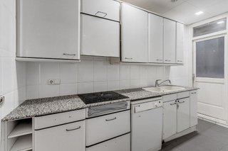 Piso en venta en La Salut en Barcelona