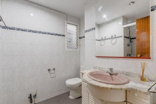 Piso en venta en La Salut en Barcelona