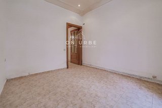 Piso en venta en Sant Antoni en Barcelona