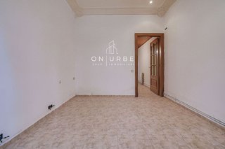 Piso en venta en Sant Antoni en Barcelona