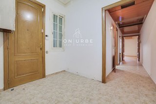 Piso en venta en Sant Antoni en Barcelona