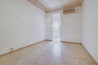 Piso en venta en Sant Antoni en Barcelona