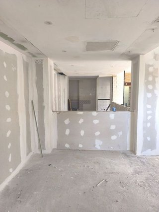 Local comercial en alquiler en Nervión en Sevilla