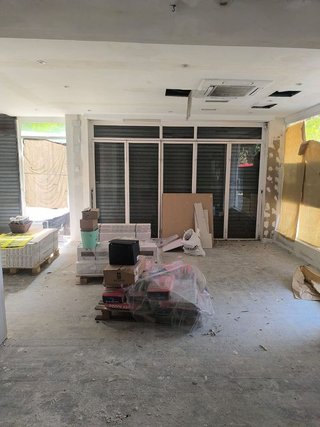 Local comercial en alquiler en Nervión en Sevilla