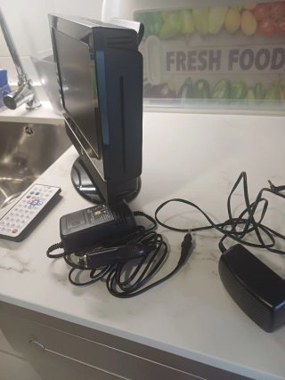 TV Portátil NEVIR con Lector CD