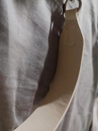 Bolso beige acolchado