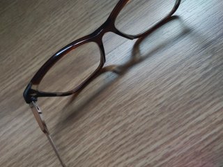 Gafas graduadas marrones y plateadas