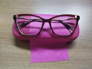 Gafas graduadas marrones y plateadas