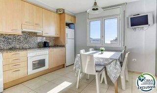 Piso en venta en Salatar en Roses