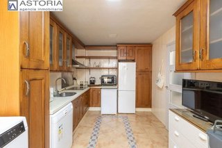 Casa adosada en venta en Almanjáyar en Granada