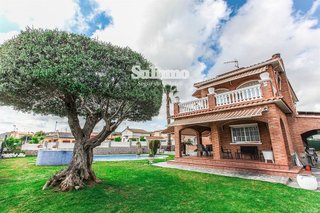 Chalet en venta en Berà Mar - El Francaset en Roda de Barà