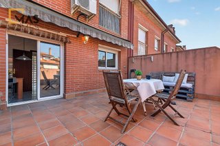 Casa adosada en venta en Martorell