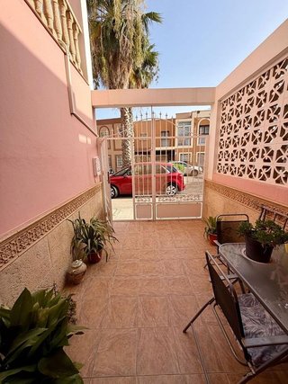 Casa adosada en venta en Los Molinos - Villa Blanca en Almería