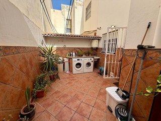 Casa adosada en venta en Los Molinos - Villa Blanca en Almería