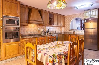 Casa adosada en venta en Alcalá la Real