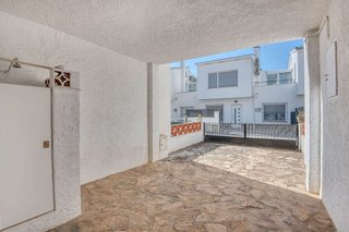Casa adosada en venta en Riells en Escala, L´