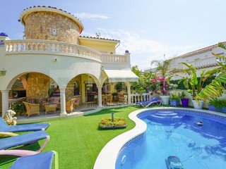 Chalet en venta en Empuriabrava en Castelló d´Empúries
