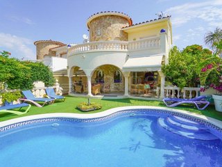 Chalet en venta en Empuriabrava en Castelló d´Empúries
