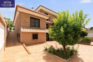 Casa pareada en venta en Ogíjares
