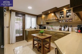 Casa pareada en venta en Ogíjares