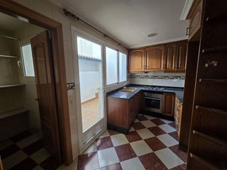 Casa adosada en venta en Utiel