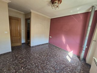 Casa adosada en venta en Utiel