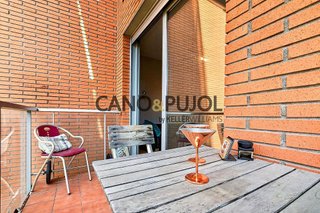 Piso en venta en Zona Mercat en Rubí