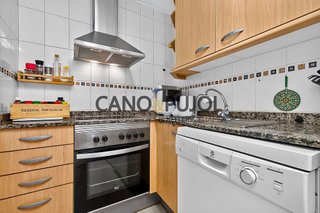 Piso en venta en Zona Mercat en Rubí