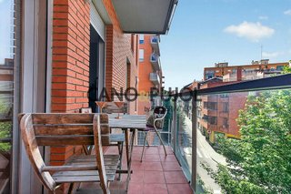 Piso en venta en Zona Mercat en Rubí