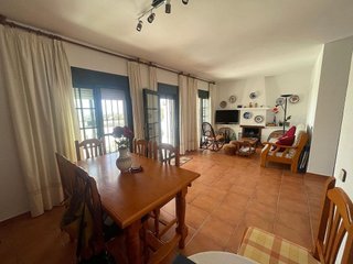 Casa adosada en venta en Las Flores en Mijas