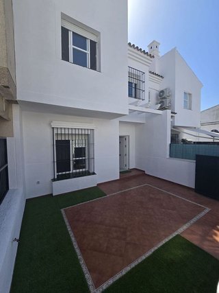 Casa adosada en venta en Este-Delicias en Jerez de la Frontera