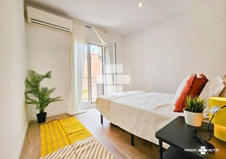 Ático en venta en El Raval en Barcelona