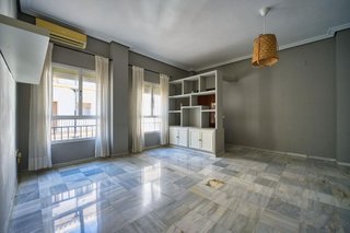 Piso en venta en San Gil en Sevilla