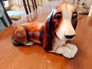 Figura de porcelana perro Basset Hound