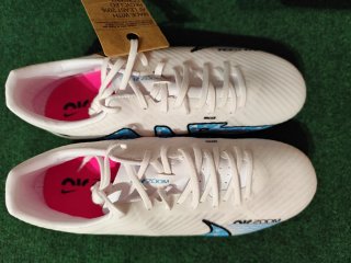 Botas de fútbol talla 39
