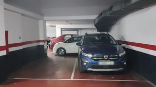 Garaje en alquiler en Sant Antoni en Barcelona