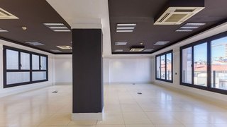 Oficina en alquiler en La Maternitat i Sant Ramon en Barcelona