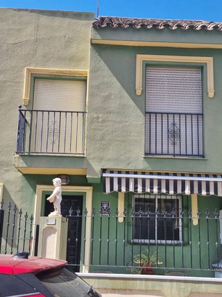 Casa adosada en venta en Los Boliches en Fuengirola