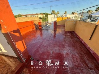Casa adosada en venta en Centro - Doña Mercedes en Dos Hermanas