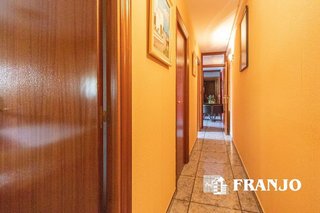 Piso en venta en Badia del Vallès