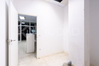 Local comercial en alquiler en El Cerro en Sevilla