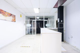 Local comercial en alquiler en El Cerro en Sevilla