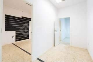 Local comercial en alquiler en El Cerro en Sevilla