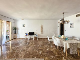 Piso en venta en Ensanche - Diputación en Alicante