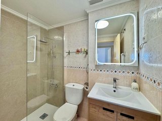Piso en venta en Urbanizaciones en Guardamar del Segura