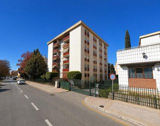 Piso en venta en Cervantes en Granada