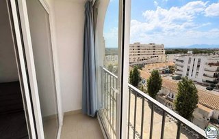 Piso en venta en Empuriabrava en Castelló d´Empúries