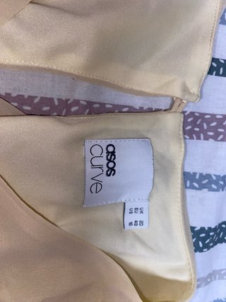 Vestido ASOS Curve amarillo Talla XXXL