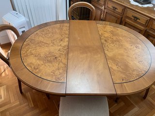 Mesa de pino y 6 sillas